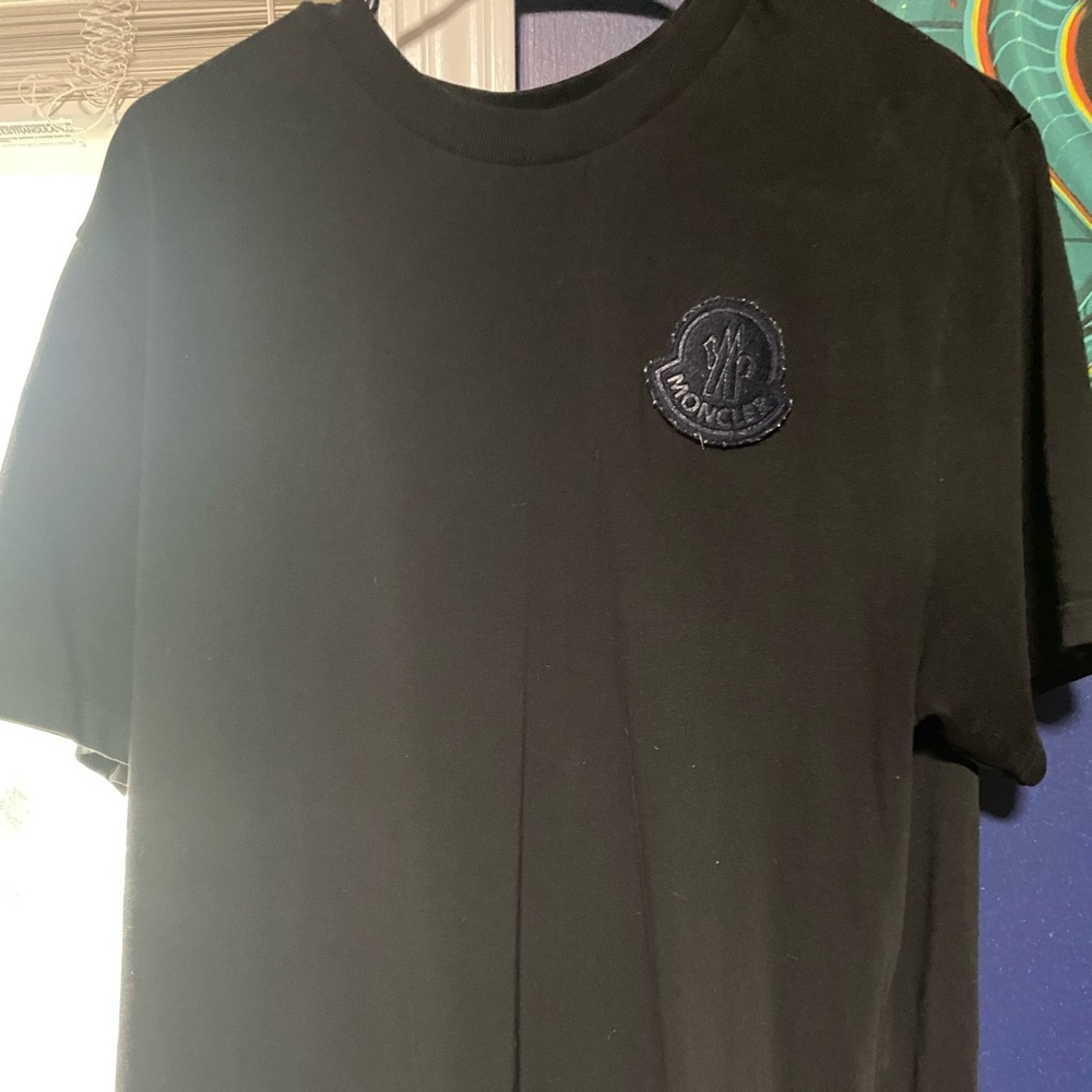 Men’s monocler shirts